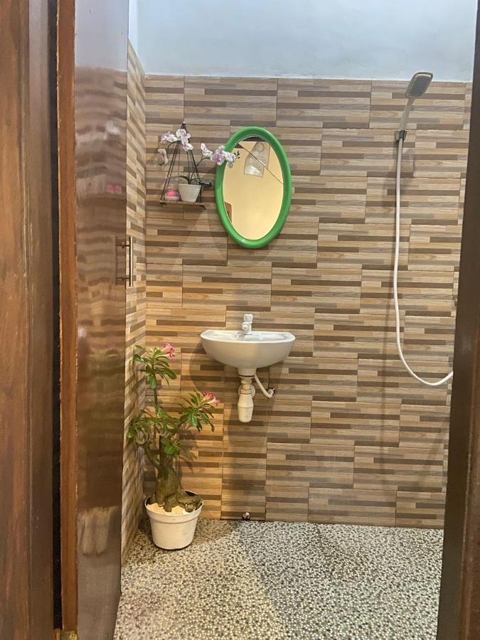Kuwera Homestay Batununggul Экстерьер фото